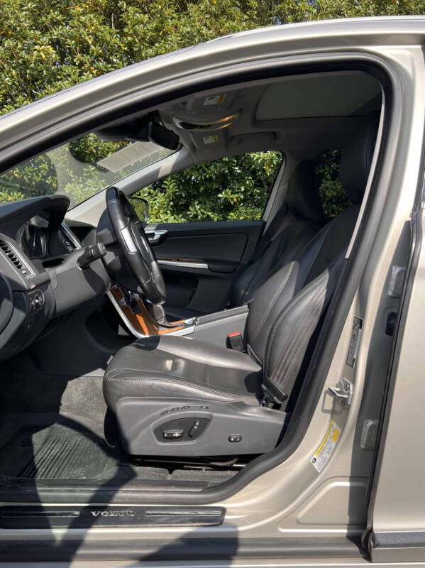 2017 Volvo XC60 T5 Inscription