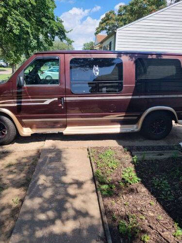2000 Ford E-150