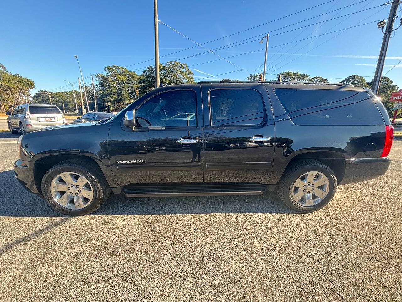 2013 GMC Yukon XL for sale at K & K Sales LLC in Brunswick, GA