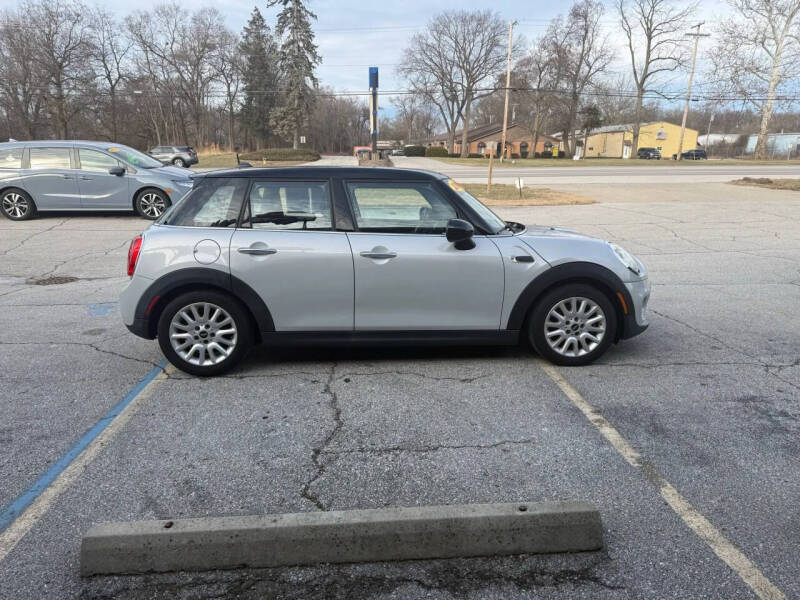 2016 MINI Hardtop 4 Door Cooper