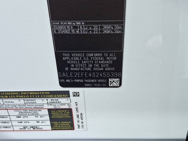 2025 Land Rover Defender 110 P500 X-Dynamic SE