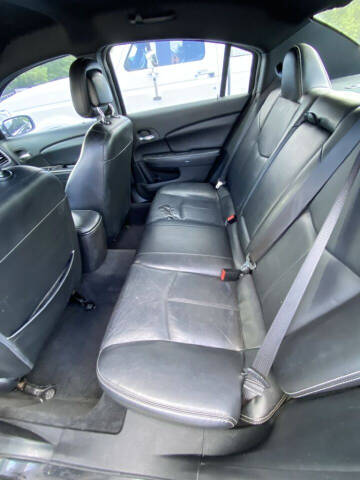 2012 Chrysler 200 Limited