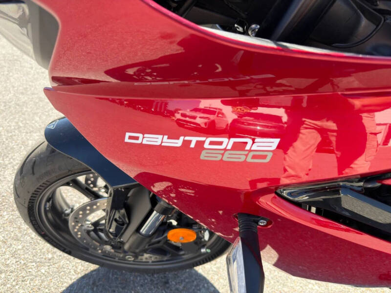 2025 Triumph Daytona 660