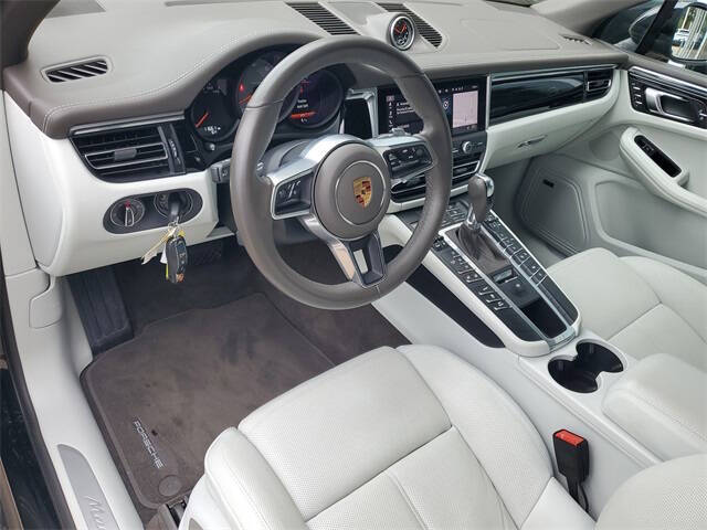 2020 Porsche Macan S