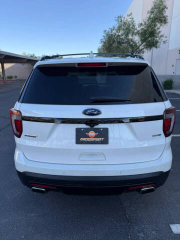 2017 Ford Explorer Sport