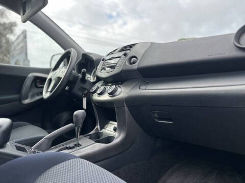 2011 Toyota RAV4 Sport