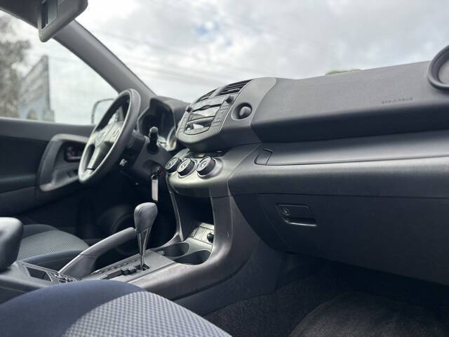 2011 Toyota RAV4 Sport