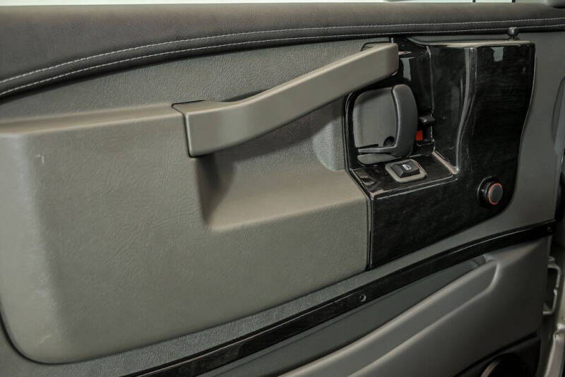 2026 GMC Savana 2500