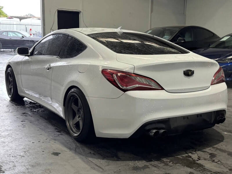2014 Hyundai Genesis Coupe 3.8 R-Spec