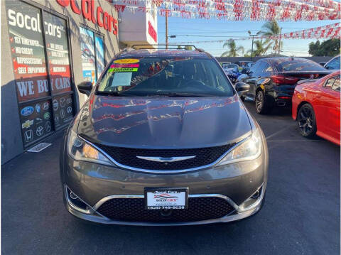 2017 Chrysler Pacifica Touring-L Plus