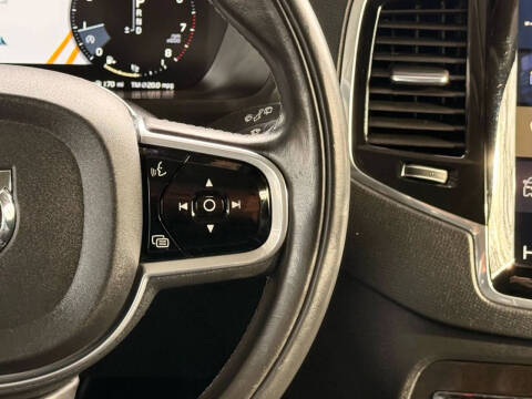2018 Volvo XC90 T6 Momentum