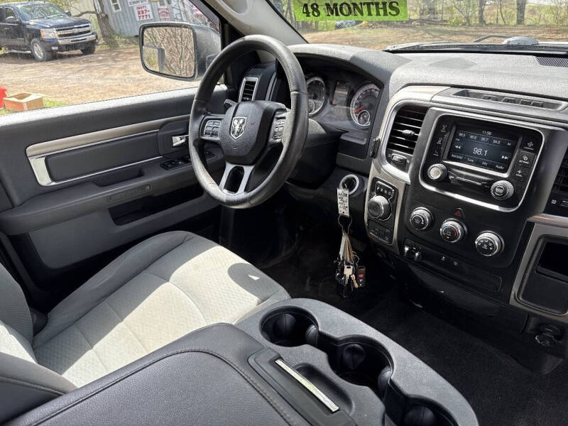 2017 RAM 1500 SLT