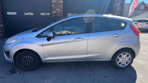 2013 Ford Fiesta S