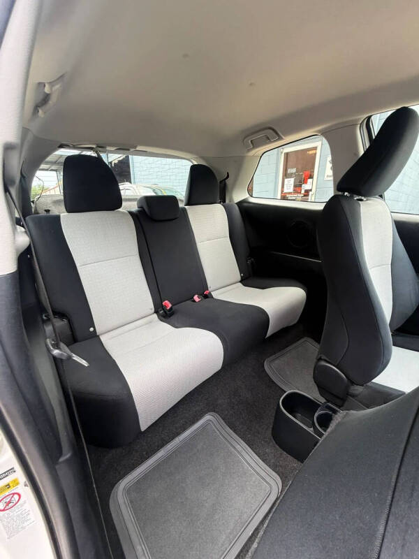 2012 Toyota Yaris