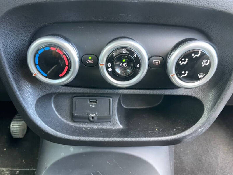 2014 FIAT 500L Pop