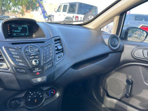 2017 Ford Fiesta S
