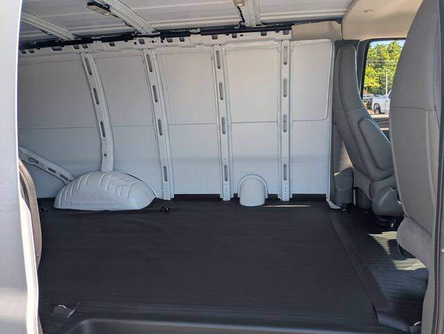 2026 Chevrolet Express 2500