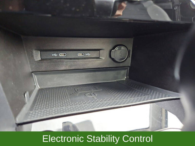 2023 Volkswagen Taos SEL 4Motion