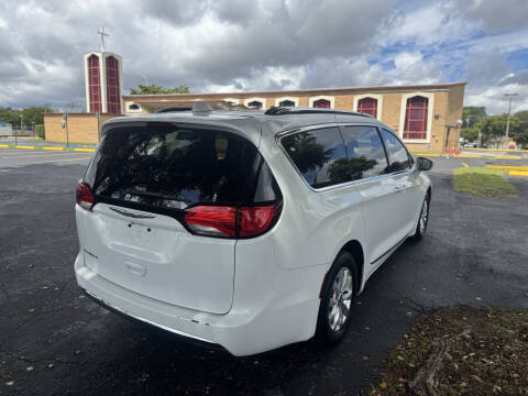 2018 Chrysler Pacifica Touring L