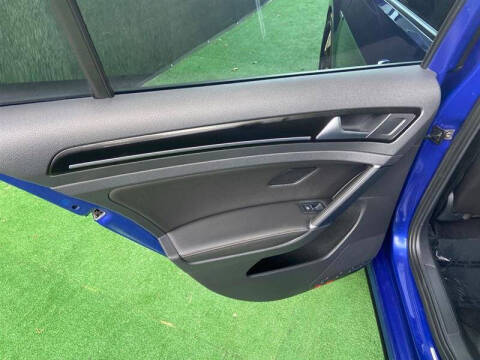 2018 Volkswagen Golf R 4Motion