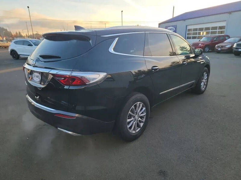 2023 Buick Enclave Essence