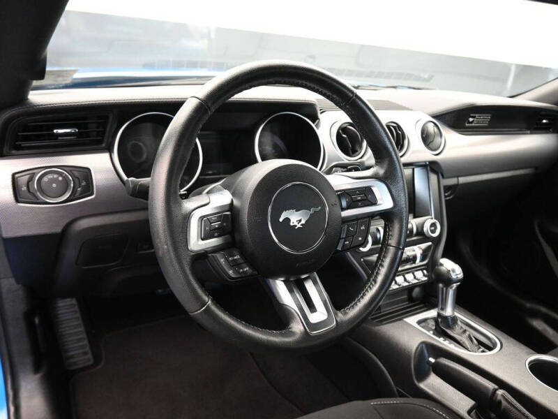 2020 Ford Mustang EcoBoost