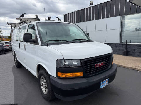 2018 GMC Savana 2500