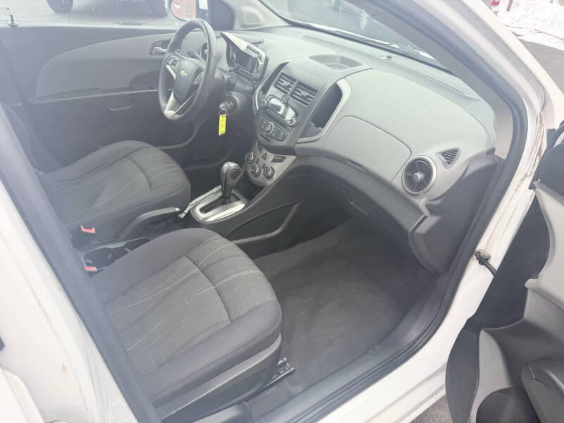 2013 Chevrolet Sonic LT Auto