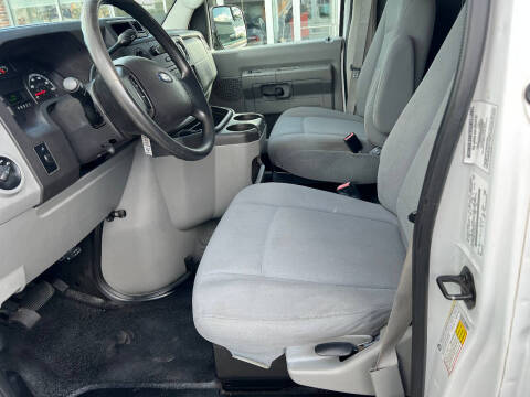 2013 Ford E-Series