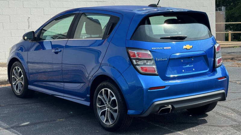 2017 Chevrolet Sonic LT Manual