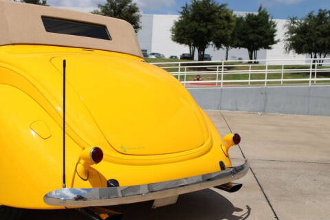 1937 Ford Cabriolet