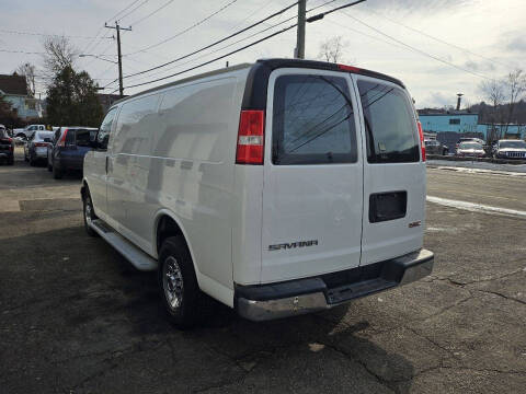 2019 GMC Savana 2500