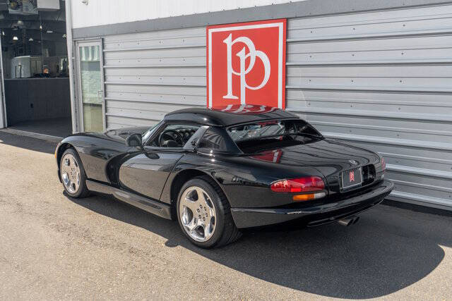 2000 Dodge Viper 30
