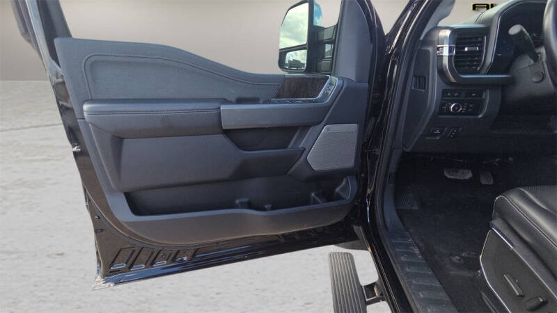 2023 Ford F-350 Super Duty Lariat