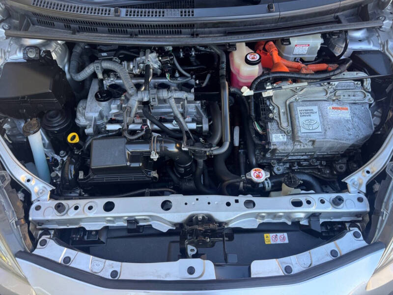 2019 Toyota Prius c L