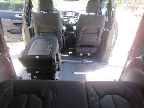 2021 Chrysler Pacifica Touring