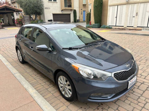 2016 Kia Forte5 EX