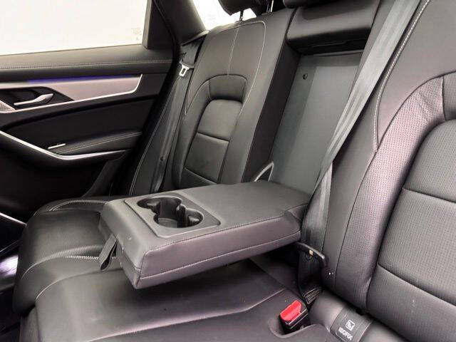 2024 Jaguar F-PACE P250 R-Dynamic S