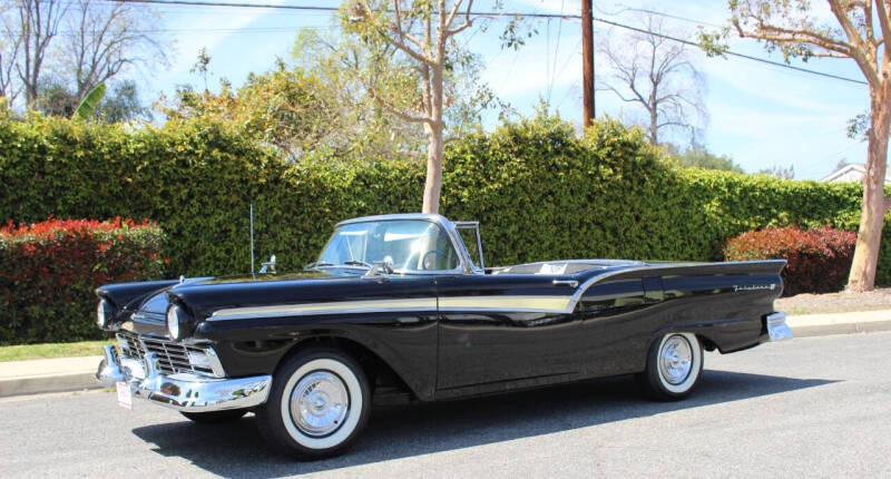 1957 Ford Fairlane 500