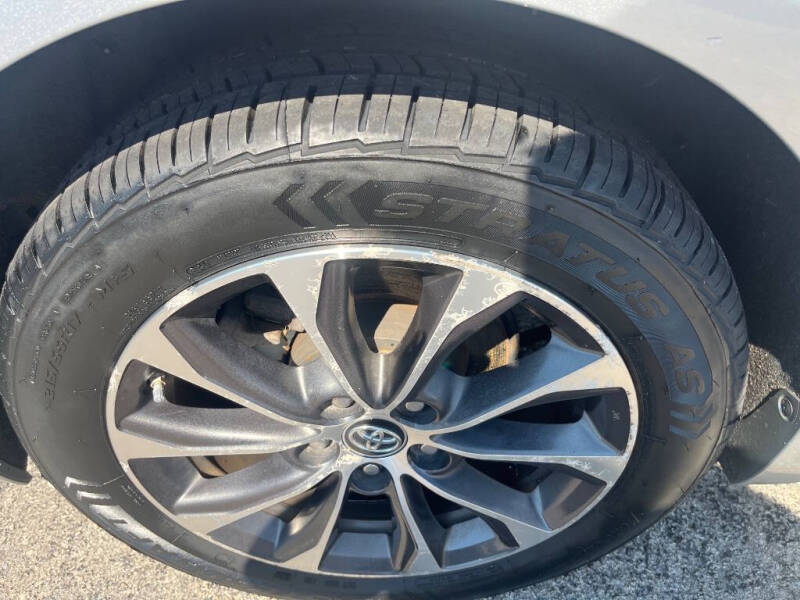 2018 Toyota Avalon XLE