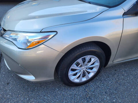 2015 Toyota Camry LE