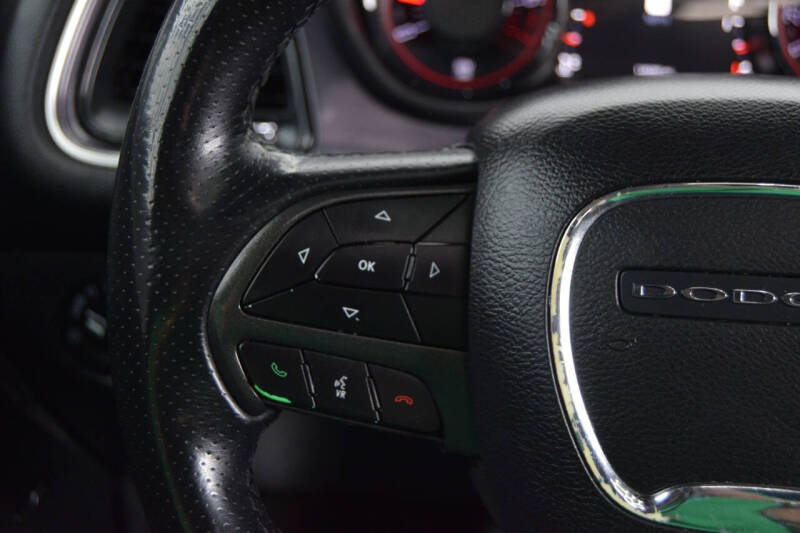 2018 Dodge Challenger SXT Plus