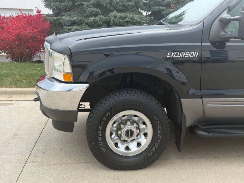 2003 Ford Excursion XLT