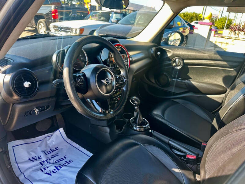 2016 MINI Hardtop 4 Door Cooper