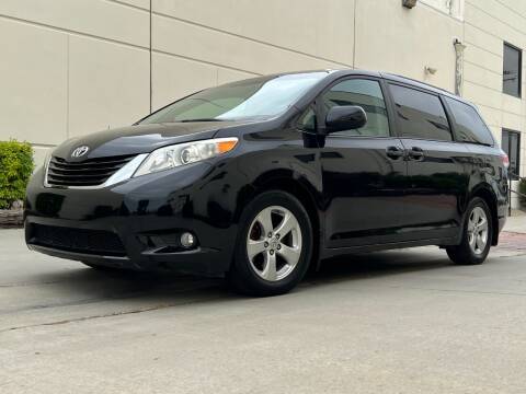2011 Toyota Sienna for sale at New City Auto - Retail Inventory in South El Monte CA