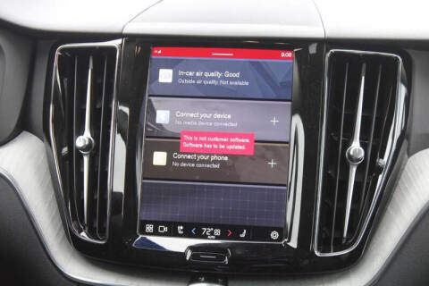 2025 Volvo XC60 T8 Plus Dark Theme