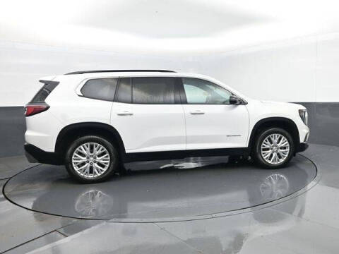 2024 GMC Acadia Elevation