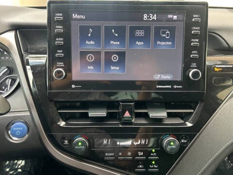 2023 Toyota Camry Hybrid XLE