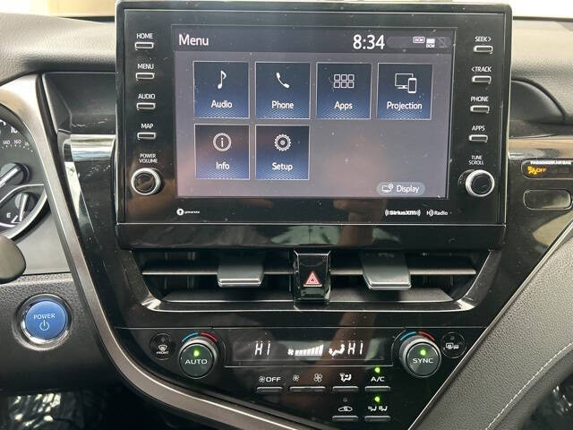 2023 Toyota Camry Hybrid XLE