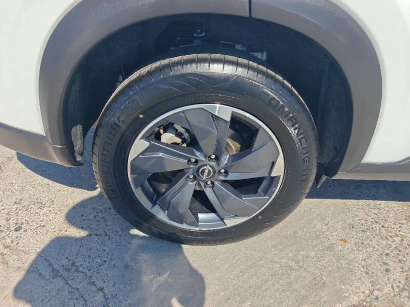 2025 Nissan Rogue SV